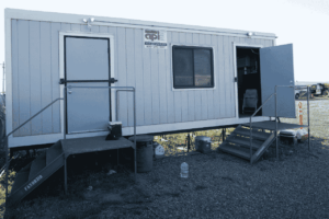 office trailer rental California - API Trailers